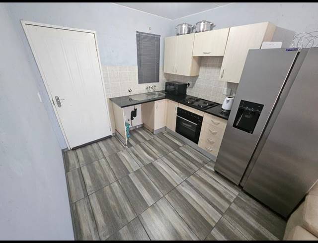 2 BEDROOM TOWNHOUSE FOR SALE IN KLIPPOORTJIE